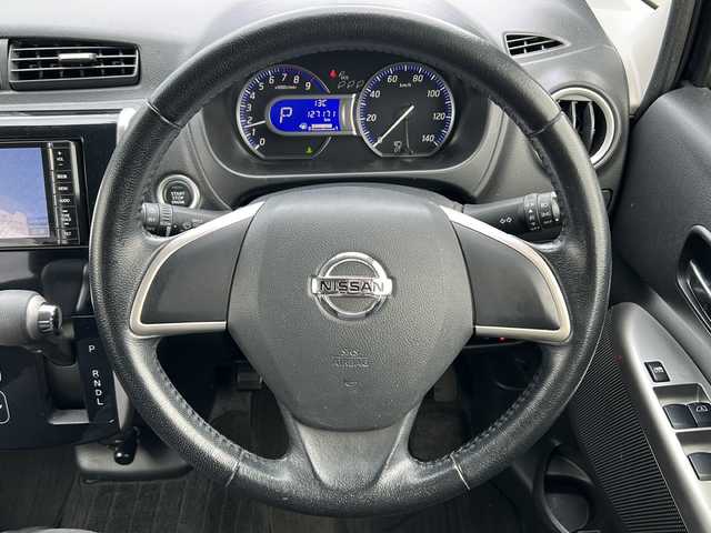 日産 デイズ ハイウェイスターX 石川県 2013(平25)年 12.8万km ブラック 社外メモリーナビゲーション/【Bluetooth・CD・DVD・SD・フルセグTV】/型番：CN-S310WD/バックカメラ/電動格納ミラー/後方ドライブレコーダー（カメラのみ）/スマートキー/・プッシュスタート/・キーレス/・スペアキー/HIDヘッドライト/・フォグランプ/アイドリングストップ/純正フロアマット/純正AW装着夏タイヤ車載/保証書/取扱説明書