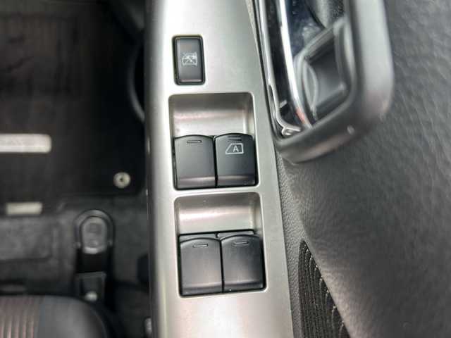 日産 デイズ ハイウェイスターX 石川県 2013(平25)年 12.8万km ブラック 社外メモリーナビゲーション/【Bluetooth・CD・DVD・SD・フルセグTV】/型番：CN-S310WD/バックカメラ/電動格納ミラー/後方ドライブレコーダー（カメラのみ）/スマートキー/・プッシュスタート/・キーレス/・スペアキー/HIDヘッドライト/・フォグランプ/アイドリングストップ/純正フロアマット/純正AW装着夏タイヤ車載/保証書/取扱説明書