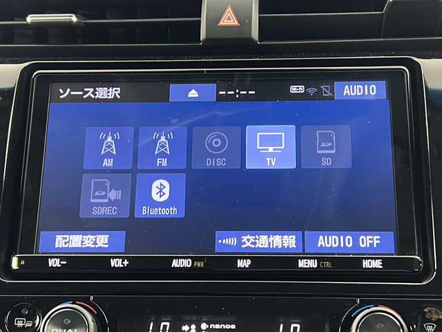 トヨタ カムリ WS 愛知県 2019(平31)年 4.2万km アティチュードブラックマイカ/プラチナホワイトパールマイカ 禁煙車/純正9インチナビ/（CD/DVD/Bluetooth/フルセグTV/AM/FM)/バックカメラ/トヨタセーフティセンス/・プリクラッシュセーフティ/・レーンキープアシスト/・オートマチックハイビーム/・追従式クルーズコントロール/・誤発進抑制機能/ブラインドスポットモニター/ETC/パワーシート/ドライブレコーダー/パドルシフト/純正アルミホイール/純正フロアマット/社外レーダー/スマートキー/プッシュスタート