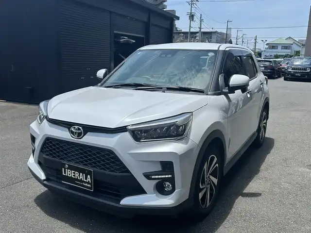 トヨタ ライズ Z 高知県 2020(令2)年 2.8万km シャイニングホワイトパール ワンオーナー/純正SDナビ/【CD/DVD/BT/フルセグTV】/バックカメラ/クルーズコントロール(追従走行有り)/衝突被害軽減ブレーキ(プリクラッシュセーフティ：PCS)/ブラインドスポットモニター(後側方車両検知警報：BSM)/横滑り防止/シートヒーター/コーナー、バックセンサー/ETC/オートライト/純正LEDライト/スマートキー/プッシュスタート/純正アルミホイール 17インチ/純正フロアマット/スペアキー×1【スマートキー】/新車時整備手帳（保証書）/取扱説明書/記録簿有