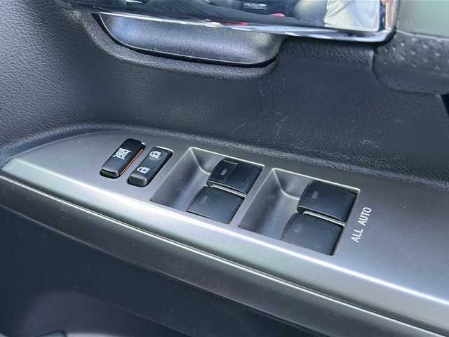 トヨタ ランドクルーザー ZX 茨城県 2015(平27)年 2.5万km ブラック エアロパーツ/サンルーフ/後席用モニター/純正ナビ/DISC/HDD/USB/AUX/フルセグTV/Bluetooth搭載/バックカメラ/クルーズコントロール/パワーシート/レザーシート/シートメモリー/エアシート/ステアリングヒーター/WAC/オートライト/コーナーセンサー/スマートキー/ETC