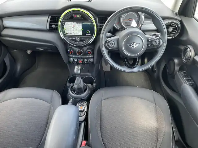 ＭＩＮＩ ミニ クーパー D 福島県 2020(令2)年 6.1万km ソラリスオレンジ ワンオーナー/・純正ナビ/・フルセグＴＶ/・ＣＤ/・ＤＶＤ/・ＦＭ・ＡＭ/前席シートヒーター/インテリジェントセーフティ/・衝突警告/・歩行者警告/ＥＴＣ/ステアリングリモコン/純正フロアマット/ＨＩＤヘッドライト/ＨＤＭＩ