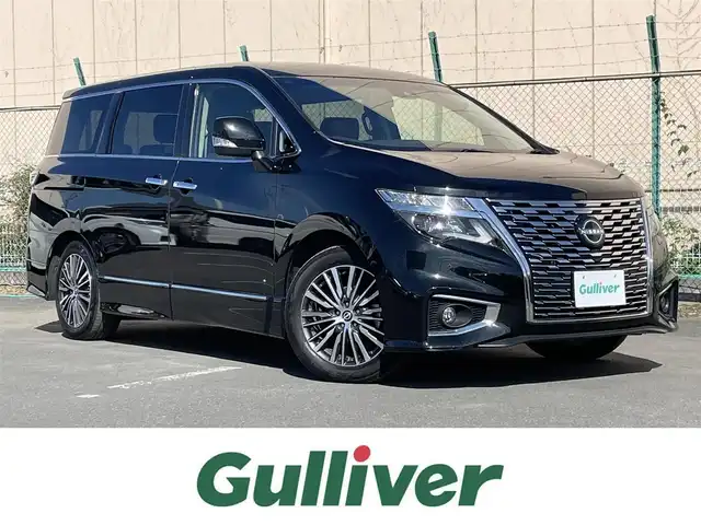 日産 エルグランド 250ハイウェイスターS 東京都 2023(令5)年 4.3万km 黒 4WD/純正ナビ/バックカメラ/Bluetooth/両側パワースライドドア/LEDヘッドライト/ETC/衝突被害軽減ブレーキ/レーンキープアシスト/クルーズコントロール/前後コーナーセンサー/オートライト/ハーフレザーシート/スマートキー
