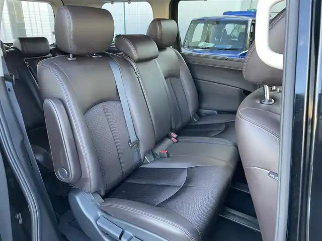 日産 エルグランド 250ハイウェイスターS 東京都 2023(令5)年 4.3万km 黒 4WD/純正ナビ/バックカメラ/Bluetooth/両側パワースライドドア/LEDヘッドライト/ETC/衝突被害軽減ブレーキ/レーンキープアシスト/クルーズコントロール/前後コーナーセンサー/オートライト/ハーフレザーシート/スマートキー