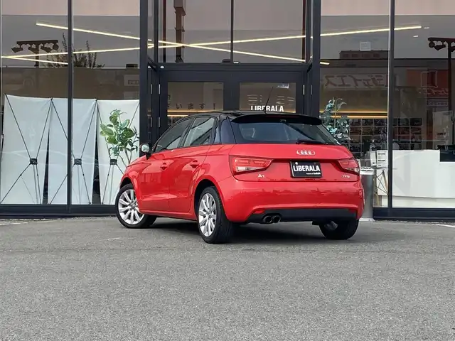 アウディ Ａ１ スポーツバック 1．4TFSI 福岡県 2014(平26)年 8.3万km 赤Ⅱ 純正ナビ/フルセグ/ETC/オートライト/前後ドラレコ/パドルシフト