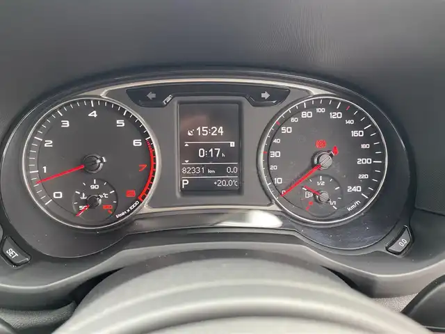 アウディ Ａ１ スポーツバック 1．4TFSI 福岡県 2014(平26)年 8.3万km 赤Ⅱ 純正ナビ/フルセグ/ETC/オートライト/前後ドラレコ/パドルシフト