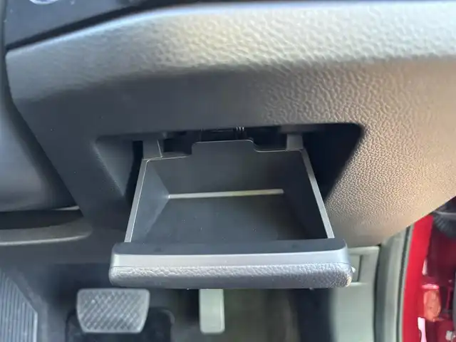 ホンダ アコード e:HEV 福岡県 2024(令6)年 1.1万km 赤 Hondaコネクトディスプレー/(フルセグテレビ・FM・AM・BT)/ETC2.0/クルーズコントロール/前席パワーシート/全席シートヒーター/ブラインドスポットモニター/純正フロアマット/全方位モニター/レーンキープアシスト/衝突軽減ブレーキ/車線維持支援システム/Apple CarPlay