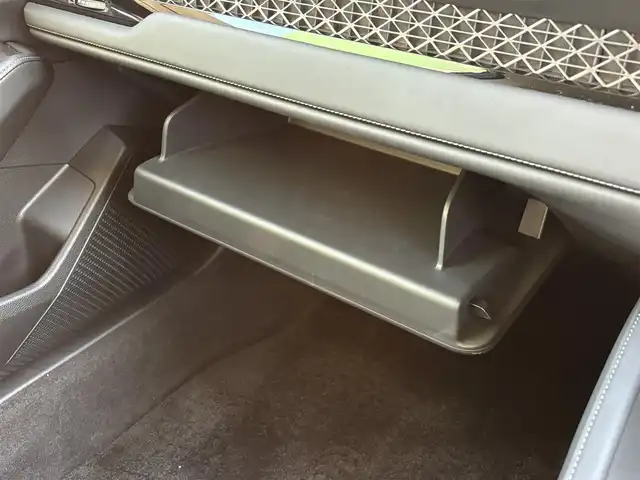 ホンダ アコード e:HEV 福岡県 2024(令6)年 1.1万km 赤 Hondaコネクトディスプレー/(フルセグテレビ・FM・AM・BT)/ETC2.0/クルーズコントロール/前席パワーシート/全席シートヒーター/ブラインドスポットモニター/純正フロアマット/全方位モニター/レーンキープアシスト/衝突軽減ブレーキ/車線維持支援システム/Apple CarPlay