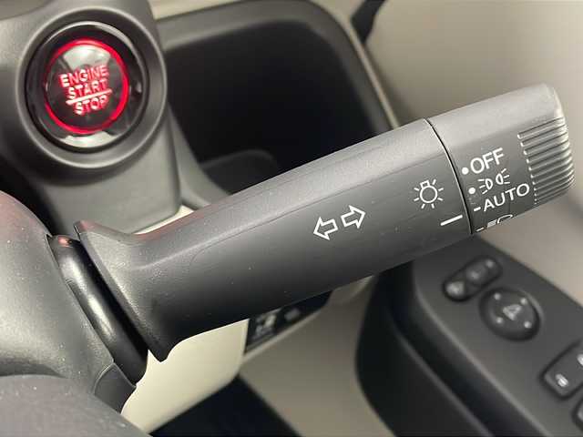 ホンダ Ｎ ＢＯＸ ファッションスタイル 栃木県 2024(令6)年 0.1万km未満 プレミアムアイボリーパールⅡ ホンダセンシング/・レーダークルーズコントロール/-衝突軽減/-標識認識/-オートハイビーム/-誤発信抑制/-先行車発進おしらせ機能/-車線逸脱警報/前席シートヒーター/片側パワースライドドア/電動格納ミラー/後部座席サンシェード/プッシュスタート/スマートキー
