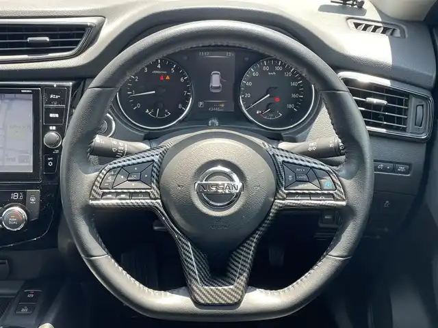 日産 エクストレイル 20Xi 滋賀県 2019(令1)年 4.4万km ブリリアントホワイトパール パートタイム４WD/純正９型ナビ　/・Bluetooth/フルセグ/・CD/DVD/全周囲カメラ/革巻きステアリング/ステアリングリモコン/ビルトインETC/前後ドライブレコーダー/デジタルインナーミラー/パワーバックドア/オーテック１９インチＡＷ/ブラックグリル/ブラックミラーカバー/カプロンシート/オートブレーキホールド/プロパイロット/・シャシー制御/・エマージェンシーブレーキ/・後側方車両検知/LEDオートライト/フォグライト/スマートキー