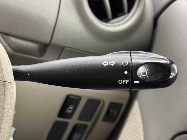 ダイハツ タント X 三重県 2012(平24)年 13.8万km パールホワイトⅢ ガソリン/FF/インパネCVT/KENWOOD CD/MDチューナー（AM/FM/AUX対応）/片側パワースライドドア/安全/・ABS（電子制動力配分制御付）/・運転席・助手席エアバッグ/装備/・オートエアコン/・キーフリーシステム/・スマートキー/・エコアイドル（アイドリングストップ）/・純正ホイールキャップ＆14インチスチールホイール