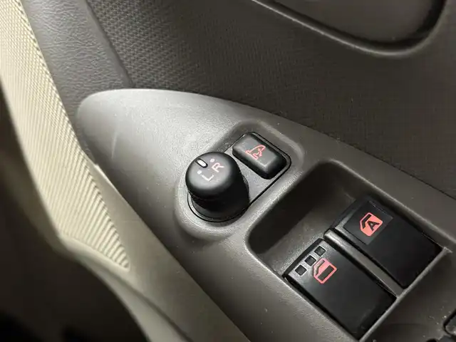 ダイハツ タント X 三重県 2012(平24)年 13.8万km パールホワイトⅢ ガソリン/FF/インパネCVT/KENWOOD CD/MDチューナー（AM/FM/AUX対応）/片側パワースライドドア/安全/・ABS（電子制動力配分制御付）/・運転席・助手席エアバッグ/装備/・オートエアコン/・キーフリーシステム/・スマートキー/・エコアイドル（アイドリングストップ）/・純正ホイールキャップ＆14インチスチールホイール
