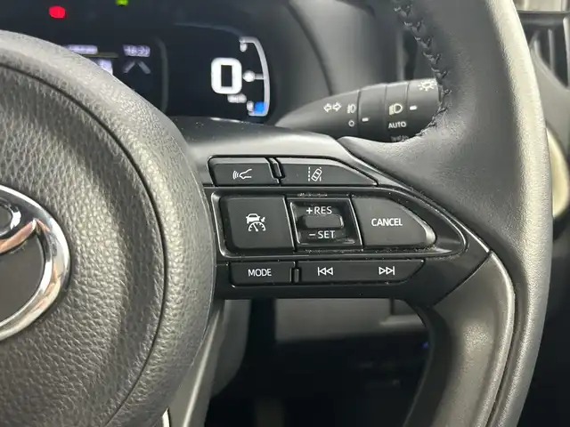 トヨタ アクア Z 愛知県 2022(令4)年 1.6万km ブラックマイカ 禁煙車/純正10.5型ディスプレイオーディオ/（AM/FM/フルセグTV/Bluetooth)/全方位カメラ/AC100V電源/トヨタセーフティセンス/・アクティブクルーズコントロール/・プリクラッシュセーフティ/・レーンディパーチャーアラート/・クリアランスソナー/・オートマチックハイビーム/ブラインドスポットモニター/ETC/LEDヘッドライト/フロントフォグランプ/オートライト/スマートキー/スペアキー/プッシュスタート/純正15インチアルミホイール/横滑り防止装置/ステアリングスイッチ/フロアマット