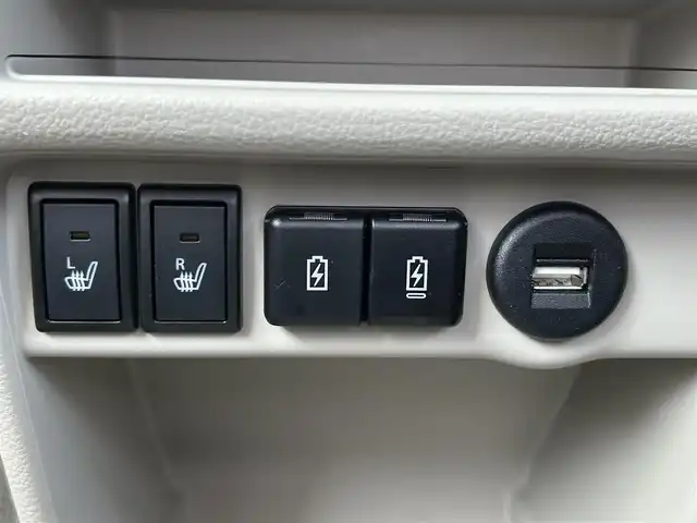 スズキ ラパン ＬＣ X 島根県 2023(令5)年 1.4万km フォーンベージュメタリック/アーバンブラウン 2トーン ワンオーナー/純正ディスプレイオーディオ/(AM/FM/USB/Bluetooth)/バックカメラ/ビルトインETC/リアパーキングセンサー/車線逸脱警報/デュアルカメラカメラブレーキサポート/横滑り防止装置/革巻きステアリング/ステアリングスイッチ/プッシュスタート/スマートキー/純正フロアマット/ドアバイザー/純正14インチアルミホイール/取扱説明書/保証書