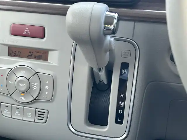 スズキ ラパン ＬＣ X 島根県 2023(令5)年 1.4万km フォーンベージュメタリック/アーバンブラウン 2トーン ワンオーナー/純正ディスプレイオーディオ/(AM/FM/USB/Bluetooth)/バックカメラ/ビルトインETC/リアパーキングセンサー/車線逸脱警報/デュアルカメラカメラブレーキサポート/横滑り防止装置/革巻きステアリング/ステアリングスイッチ/プッシュスタート/スマートキー/純正フロアマット/ドアバイザー/純正14インチアルミホイール/取扱説明書/保証書