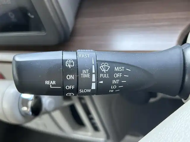 スズキ ラパン ＬＣ X 島根県 2023(令5)年 1.4万km フォーンベージュメタリック/アーバンブラウン 2トーン ワンオーナー/純正ディスプレイオーディオ/(AM/FM/USB/Bluetooth)/バックカメラ/ビルトインETC/リアパーキングセンサー/車線逸脱警報/デュアルカメラカメラブレーキサポート/横滑り防止装置/革巻きステアリング/ステアリングスイッチ/プッシュスタート/スマートキー/純正フロアマット/ドアバイザー/純正14インチアルミホイール/取扱説明書/保証書
