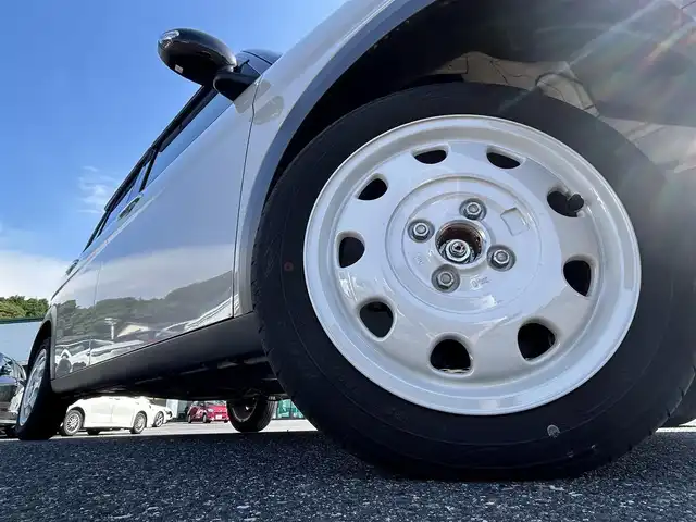 スズキ ラパン ＬＣ X 島根県 2023(令5)年 1.4万km フォーンベージュメタリック/アーバンブラウン 2トーン ワンオーナー/純正ディスプレイオーディオ/(AM/FM/USB/Bluetooth)/バックカメラ/ビルトインETC/リアパーキングセンサー/車線逸脱警報/デュアルカメラカメラブレーキサポート/横滑り防止装置/革巻きステアリング/ステアリングスイッチ/プッシュスタート/スマートキー/純正フロアマット/ドアバイザー/純正14インチアルミホイール/取扱説明書/保証書