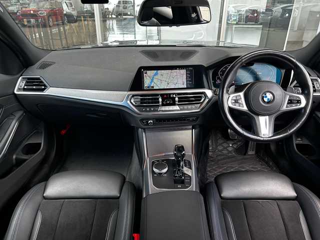 ＢＭＷ ３２０ｄ 富山県 2020(令2)年 6.6万km グレー HDDナビ/AM/FMラジオ/Bluetooth接続/Screen Mirroring/360°カメラ/D/N席パワーシート/D/N席シートヒーター/ワイヤレス充電/ヘッドアップディスプレイ/前後ドラレコ/純正18インチAW/アイドリングストップ/プッシュスタート/ETC2.0/パークアシスト/横滑り防止/純正LEDヘッドライト