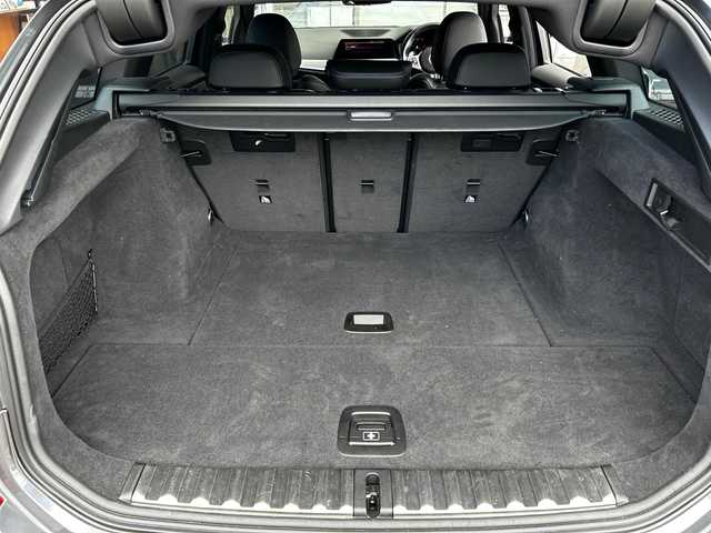 ＢＭＷ ３２０ｄ 富山県 2020(令2)年 6.6万km グレー HDDナビ/AM/FMラジオ/Bluetooth接続/Screen Mirroring/360°カメラ/D/N席パワーシート/D/N席シートヒーター/ワイヤレス充電/ヘッドアップディスプレイ/前後ドラレコ/純正18インチAW/アイドリングストップ/プッシュスタート/ETC2.0/パークアシスト/横滑り防止/純正LEDヘッドライト