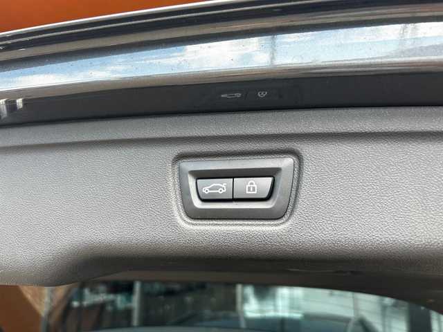 ＢＭＷ ３２０ｄ 富山県 2020(令2)年 6.6万km グレー HDDナビ/AM/FMラジオ/Bluetooth接続/Screen Mirroring/360°カメラ/D/N席パワーシート/D/N席シートヒーター/ワイヤレス充電/ヘッドアップディスプレイ/前後ドラレコ/純正18インチAW/アイドリングストップ/プッシュスタート/ETC2.0/パークアシスト/横滑り防止/純正LEDヘッドライト