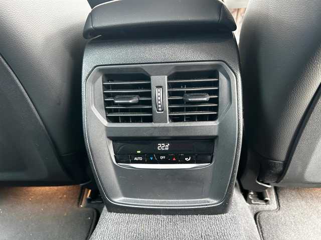 ＢＭＷ ３２０ｄ 富山県 2020(令2)年 6.6万km グレー HDDナビ/AM/FMラジオ/Bluetooth接続/Screen Mirroring/360°カメラ/D/N席パワーシート/D/N席シートヒーター/ワイヤレス充電/ヘッドアップディスプレイ/前後ドラレコ/純正18インチAW/アイドリングストップ/プッシュスタート/ETC2.0/パークアシスト/横滑り防止/純正LEDヘッドライト