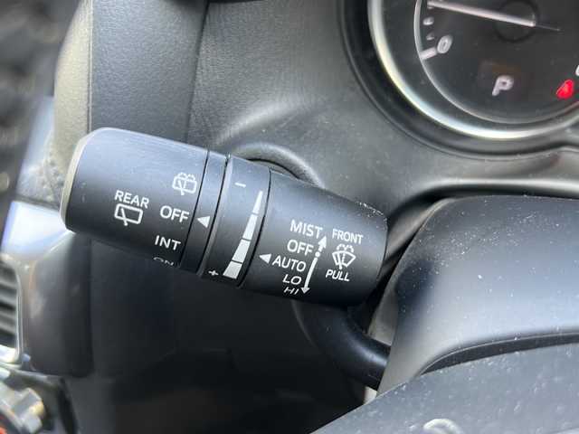 マツダ ＣＸ－５ XD プロアクティブ 大阪府 2015(平27)年 8.2万km クリスタルホワイトパールマイカ ワンオーナー/純正SDナビ/・DVD/CD/FM/AM/Bluetooth/・フルセグテレビ/ETC/ドライブレコーダー/デジタルインナーミラー/バックカメラ/衝突軽減ブレーキ/レーンキープアシスト/クルーズコントロール/革巻きステアリング/ステアリングリモコン/コーナーセンサー/LEDヘッドライト/オートライト/オートエアコン/スマートキー×2/プッシュスタートボタン/12V電源/USBジャック/純正19インチアルミホイール/純正フロアマット/取扱説明書/ナビ取扱説明書/保証書