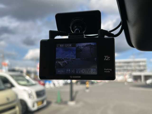 トヨタ ルーミー カスタムG－T 岐阜県 2020(令2)年 2.1万km クールバイオレットクリスタルシャイン 登録時走行距離 20909km/フルセグＴＶ/両側パワースライドア/ディスプレイオーディオ/バックモニター/ワンオーナー/プリクラッシュ/レーダークルーズコントロール/シートヒーター/プッシュスタート/スマートキー/前後ドライブレコーダー/禁煙車/純正15インチアルミホイール/純正フロアマット/前後コーナーセンサー/後席サンシェード/Ｔ‘ｚ GPSレーダー/ＬＥＤヘッドライト/フォグランプ