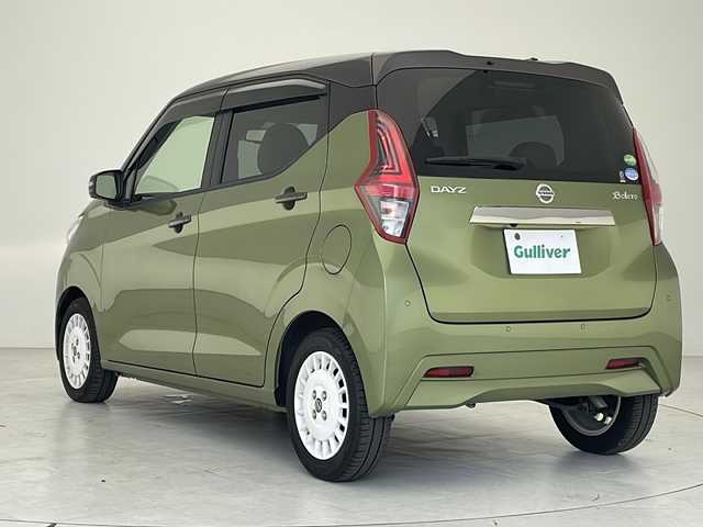 日産 デイズ ボレロ 沖縄県 2021(令3)年 3.2万km アッシュブラウン/プレミアムオリーブメタリック 純正ナビ(MJ120D-W)/(Ｂｌｕｅｔｏｏｔｈ　フルセグＴＶ　ＣＤ　ＡＭ　ＦＭ)　/アラウンドビューモニター　/ＥＴＣ　/ドライブレコーダー　/スマートキー　/スペアキー/アイドリングストップ/ハーフレザーシート/純正14インチアルミホイール　/前後コーナーセンサー　/横滑り防止装置　/オートライト/オートマチックハイビーム/電動格納ミラー