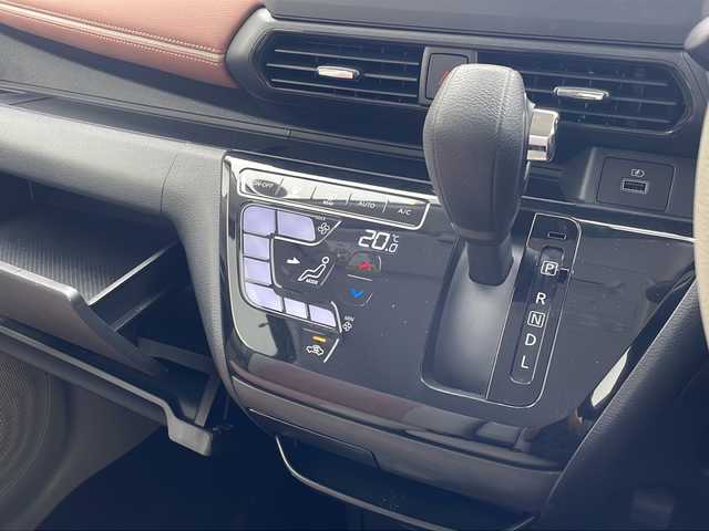 日産 デイズ ボレロ 沖縄県 2021(令3)年 3.2万km アッシュブラウン/プレミアムオリーブメタリック 純正ナビ(MJ120D-W)/(Ｂｌｕｅｔｏｏｔｈ　フルセグＴＶ　ＣＤ　ＡＭ　ＦＭ)　/アラウンドビューモニター　/ＥＴＣ　/ドライブレコーダー　/スマートキー　/スペアキー/アイドリングストップ/ハーフレザーシート/純正14インチアルミホイール　/前後コーナーセンサー　/横滑り防止装置　/オートライト/オートマチックハイビーム/電動格納ミラー