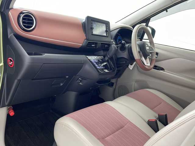 日産 デイズ ボレロ 沖縄県 2021(令3)年 3.2万km アッシュブラウン/プレミアムオリーブメタリック 純正ナビ(MJ120D-W)/(Ｂｌｕｅｔｏｏｔｈ　フルセグＴＶ　ＣＤ　ＡＭ　ＦＭ)　/アラウンドビューモニター　/ＥＴＣ　/ドライブレコーダー　/スマートキー　/スペアキー/アイドリングストップ/ハーフレザーシート/純正14インチアルミホイール　/前後コーナーセンサー　/横滑り防止装置　/オートライト/オートマチックハイビーム/電動格納ミラー