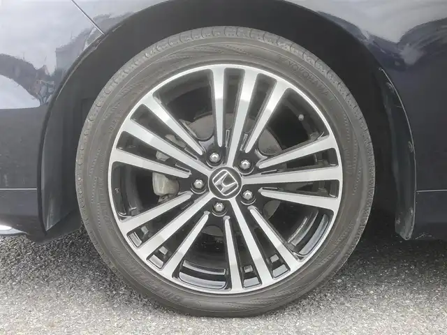 ホンダ オデッセイ アブソルート EX 埼玉県 2013(平25)年 10.3万km プレミアムヴィーナスブラックP (株)IDOMが運営する【じしゃロン鳩ヶ谷店】の自社ローン専用車両になりますこちらは現金またはオートローンご利用時の価格です。自社ローンご希望の方は別途その旨お申付け下さい/純正ナビ（Hondaインターナビ）/フルセグテレビ/全周囲カメラ/両側パワースライドドア/あんしんパッケージ/　シティブレーキ/　ダブル/サイド/カーテンエアバッグ/衝突軽減システム/レーダークルーズコントロール/ETC/純正18インチAW/純正フロアマット/運転席パワーシート/前席シートヒーター/本革シート/パドルシフト/純正LEDヘッドライト/２列目プレミアムクレイドルシート/横滑り防止装置/プッシュスタート/アイドリングストップ