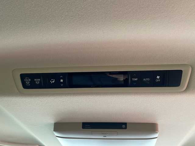 トヨタ ヴェルファイア X 岩手県 2015(平27)年 5.2万km ホワイトパールクリスタルシャイン 純正9インチナビ/CD/DVD/Bluetooth/フルセグTV/純正フリップダウンモニター/バックカメラ/ビルトインETC/両側パワースライドドア/コーナーセンサー/革調シートカバー/アイドリングストップ/オートライト/LEDヘッドライト/スマートキー/プッシュスタート/電動格納ミラー/純正16インチAW/フロアマット/ドアバイザー