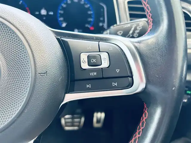 フォルクスワーゲン Ｔ－ロック TDI スポーツ 大阪府 2021(令3)年 1.5万km ピュアホワイト ワンオーナー/純正ナビ/バックカメラ/applecarplay/ACC/ブラインドスポット/純正18インチAW/LEDヘッドライト/電動リアゲート/クリアランスソナー/パドルシフト/ルーフレール/ハーフ革/シートヒーター/ETC/ドラレコ