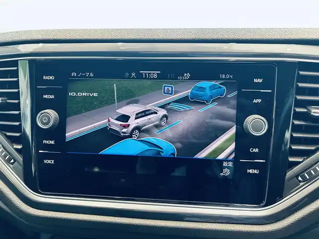 フォルクスワーゲン Ｔ－ロック TDI スポーツ 大阪府 2021(令3)年 1.5万km ピュアホワイト ワンオーナー/純正ナビ/バックカメラ/applecarplay/ACC/ブラインドスポット/純正18インチAW/LEDヘッドライト/電動リアゲート/クリアランスソナー/パドルシフト/ルーフレール/ハーフ革/シートヒーター/ETC/ドラレコ