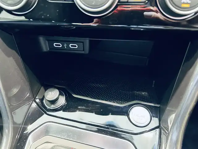 フォルクスワーゲン Ｔ－ロック TDI スポーツ 大阪府 2021(令3)年 1.5万km ピュアホワイト ワンオーナー/純正ナビ/バックカメラ/applecarplay/ACC/ブラインドスポット/純正18インチAW/LEDヘッドライト/電動リアゲート/クリアランスソナー/パドルシフト/ルーフレール/ハーフ革/シートヒーター/ETC/ドラレコ