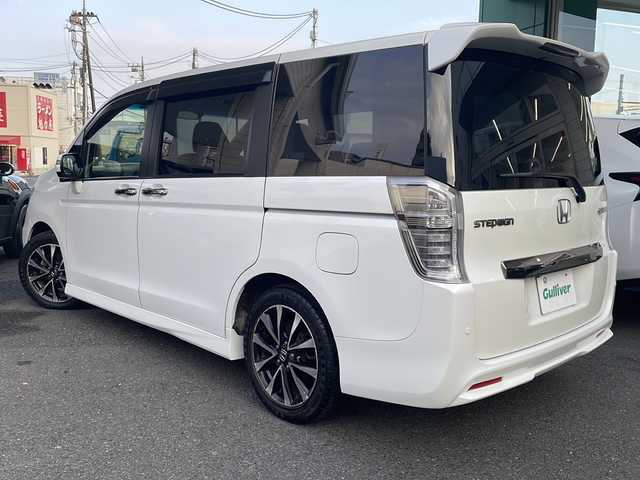 ホンダ ステップワゴン スパーダ Z クールスピリット 東京都 2013(平25)年 5.2万km ホワイトオーキッドパール 前ドラレコ/クルーズコントロール/両側パワースライドドア/フリップダウンモニター/バックカメラ/クリアランスソナー/ブレーキアシスト/横滑り防止装置/VSA/キセノンライト