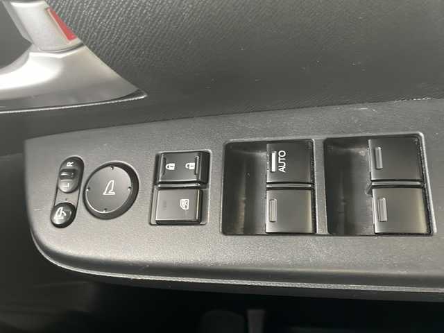 ホンダ ステップワゴン スパーダ Z クールスピリット 東京都 2013(平25)年 5.2万km ホワイトオーキッドパール 前ドラレコ/クルーズコントロール/両側パワースライドドア/フリップダウンモニター/バックカメラ/クリアランスソナー/ブレーキアシスト/横滑り防止装置/VSA/キセノンライト