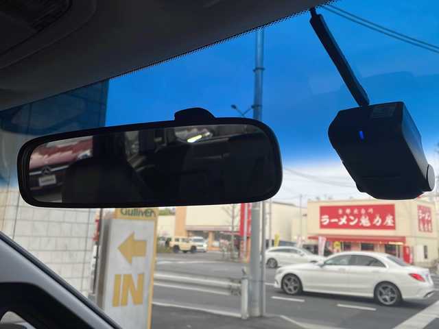 ホンダ ステップワゴン スパーダ Z クールスピリット 東京都 2013(平25)年 5.2万km ホワイトオーキッドパール 前ドラレコ/クルーズコントロール/両側パワースライドドア/フリップダウンモニター/バックカメラ/クリアランスソナー/ブレーキアシスト/横滑り防止装置/VSA/キセノンライト