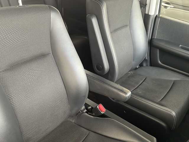 ホンダ ステップワゴン スパーダ Z クールスピリット 東京都 2013(平25)年 5.2万km ホワイトオーキッドパール 前ドラレコ/クルーズコントロール/両側パワースライドドア/フリップダウンモニター/バックカメラ/クリアランスソナー/ブレーキアシスト/横滑り防止装置/VSA/キセノンライト