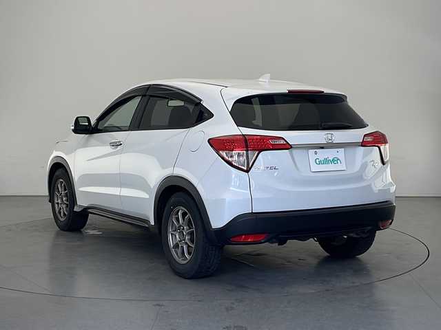 ホンダ ヴェゼル X ホンダセンシング 長野県 2019(令1)年 6.6万km プラチナホワイトパール 4WD/ワンオーナー/純正メモリナビ&フルセグTV&CD&DVD&USB&BT/ホンダセンシング/アダプティブクルーズコントロール/レーンキープアシスト/衝突軽減ブレーキ/アイドリングストップ/標識認識機能/先行車発進告知/前席シートヒーター/ステアリングスイッチ/バックカメラ/ビルトインETC/LEDヘッドライト/オートライト/フロントフォグランプ/電動格納ミラー/ウィンカーミラー/ドアミラーヒーター/電動ホールド/ブレーキホールド/社外15インチAW付スタッドレスタイヤ装着/純正16インチAW付サマータイヤ積込/純正フロアマット/純正ドアバイザー/プッシュスタート/スマートキー/スペアキー1本/取扱説明書/保証書