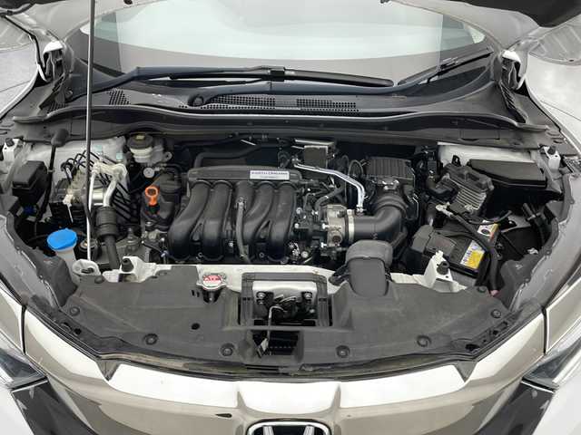 ホンダ ヴェゼル X ホンダセンシング 長野県 2019(令1)年 6.6万km プラチナホワイトパール 4WD/ワンオーナー/純正メモリナビ&フルセグTV&CD&DVD&USB&BT/ホンダセンシング/アダプティブクルーズコントロール/レーンキープアシスト/衝突軽減ブレーキ/アイドリングストップ/標識認識機能/先行車発進告知/前席シートヒーター/ステアリングスイッチ/バックカメラ/ビルトインETC/LEDヘッドライト/オートライト/フロントフォグランプ/電動格納ミラー/ウィンカーミラー/ドアミラーヒーター/電動ホールド/ブレーキホールド/社外15インチAW付スタッドレスタイヤ装着/純正16インチAW付サマータイヤ積込/純正フロアマット/純正ドアバイザー/プッシュスタート/スマートキー/スペアキー1本/取扱説明書/保証書