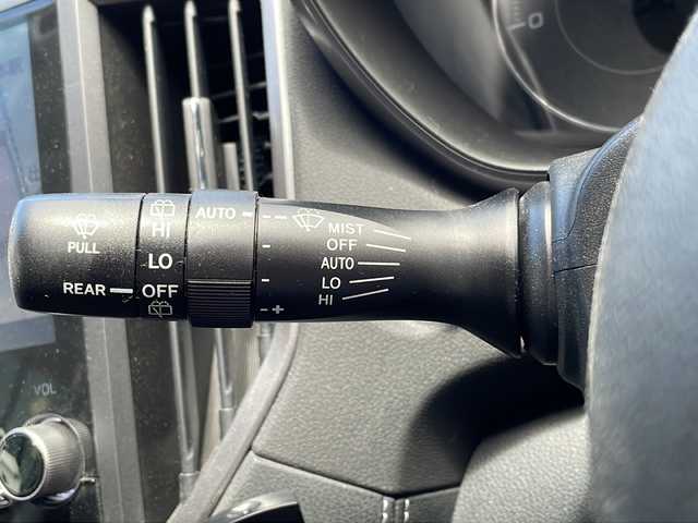 スバル インプレッサ スポーツ 2．0i－S アイサイト 長野県 2017(平29)年 6万km クリスタルホワイトP 4WD/純正ナビ/(CN-LR820D)/フルセグTV/BluetoothAudio/ステアリングスイッチ/純正17インチアルミホイール/ブラインドスポットモニタリング/レーンキープアシスト/クルーズコントロール/アイドリングストップ/レーン逸脱警報装置/前席パワーシート/衝突軽減ブレーキ/プッシュスタート/LEDヘッドライト/ミラーヒーター/パドルシフト/前後ドラレコ/ウインカーミラー/ETC