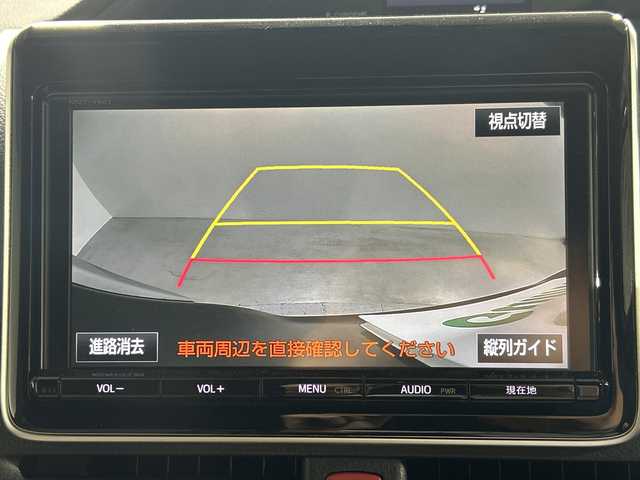 トヨタ エスクァイア ハイブリッド Gi プレミアムパッケージ 神奈川県 2017(平29)年 6.7万km ブラック 純正9型SDナビゲーション【NSZT-Y66T】/AM FM フルセグ Bluetooth CD DVD SD/バックカメラ/両側パワースライドドア/純正12.1型フリップダウンモニター/セーフティセンス/先行車発進告知/レーンディパーチャーアラート/プリクラッシュセーフティ/トラクションコントロール/ビルトインETC/ハーフレザーシート/前席シートヒーター/ステアリングヒーター/ステアリングリモコン/純正フロアマット/スマートキー/スペアキー/LEDヘッドライト/オートライト/オートマチックハイビーム/純正15インチアルミホイル