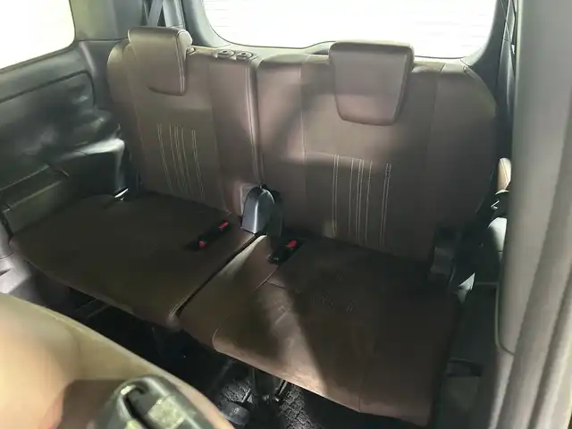 トヨタ エスクァイア ハイブリッド Gi プレミアムパッケージ 神奈川県 2017(平29)年 6.7万km ブラック 純正9型SDナビゲーション【NSZT-Y66T】/AM FM フルセグ Bluetooth CD DVD SD/バックカメラ/両側パワースライドドア/純正12.1型フリップダウンモニター/セーフティセンス/先行車発進告知/レーンディパーチャーアラート/プリクラッシュセーフティ/トラクションコントロール/ビルトインETC/ハーフレザーシート/前席シートヒーター/ステアリングヒーター/ステアリングリモコン/純正フロアマット/スマートキー/スペアキー/LEDヘッドライト/オートライト/オートマチックハイビーム/純正15インチアルミホイル