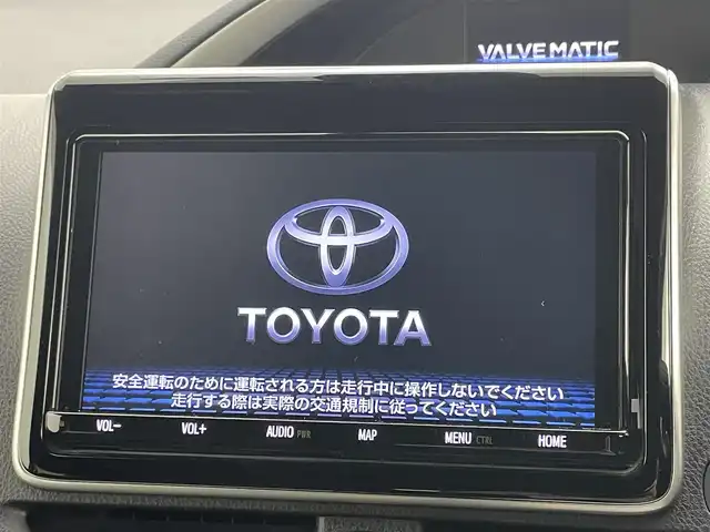トヨタ ヴォクシー ZS 煌Ⅱ 岡山県 2019(平31)年 4.4万km イナズマスパーキングブラックガラスフレーク 純正9インチナビ/（CD/DVD/BT/フルセグTV）/バックカメラ/両側パワースライドドア/トヨタセーフティセンス/クルーズコントロール/LEDヘッドライト/LEDフォグランプ/オートライト/ビルトインETC/前方ドライブレコーダー/純正16インチアルミ/純正フロアマット/純正ドアバイザー/新車保証書/取扱説明書
