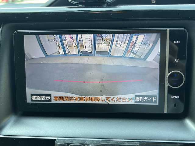 トヨタ ノア ハイブリッド X 愛知県 2014(平26)年 15.9万km ホワイトパールクリスタルシャイン 登録時走行距離159472キロ/両側パワースライドドア/後席フリップダウンモニター/純正ナビ/フルセグＴＶ/純正ＥＴＣ/バックモニター/純正フロアマット/アイドリングストップ/ワンオーナー/取扱説明書/保証書/スマートキー/純正アルミホイール