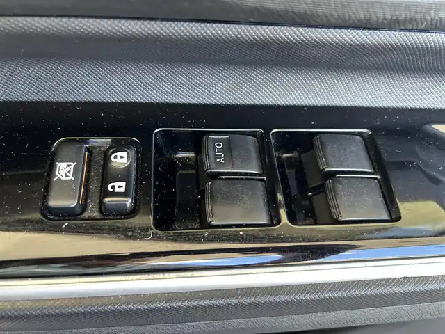 トヨタ アクア G 長崎県 2014(平26)年 8.4万km ディープアメジストマイカメタリック トヨタ純正SDナビ(FM/AM/CD/DVD/BT/TV)/ETC/ドライブモードセレクト/ステアリングリモコン/社外シフトレバー/バックカメラ/純正フロアマット/LMSport15インチアルミホイール/オートライト/手動光軸調整ダイヤル/車両接近通報/クルーズコントロール/ABS/VSC/イモビライザーシステム/スマートキー/SRSダブルエアバッグ/ISOFIX/取扱説明書/記録簿/保証書
