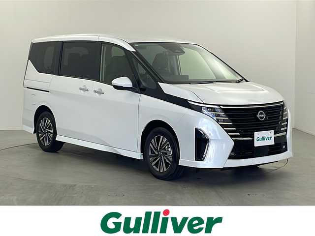 日産 セレナ e－パワー ハイウェイスター V 栃木県 2025(令7)年 0.1千km プリズムホワイト 登録済未使用車/360度セーフティアシスト/12.3型総合型インターフェースディスプレイ/メモリーナビ/フルセグ　AM FM 　Applecarplay  USB　HDMI　Bluetooth/純正11型フリップダウンモニター/両側電動スライドドア【サンシェード】/インテリジェントアラウンドビューモニター/インテリジェントルームミラー/ETC2.0/SOSコール/ナビリンク機能付きプロパイロット/プロパイロット緊急停止支援システム/インテリジェントエマージェンシーブレーキ/前方衝突予測警報/車線逸脱防止支援システム/後側方車両検知警報/ふらつき警報/標識検知機能/衝突回避ステアリングアシスト/車線逸脱警報/後退時車両検知警報/踏み間違い防止アシスト/ワイヤレス充電器/純正前後ドライブレコーダー/革巻きステアリング【スイッチ】/e-pedal/電子パーキング　オートホールド/ドライブモード/プッシュスタート/インテリジェントキー/アダブティブLEDヘッドライト/純正16インチアルミホイール/保証書/取扱説明書/スペアキー