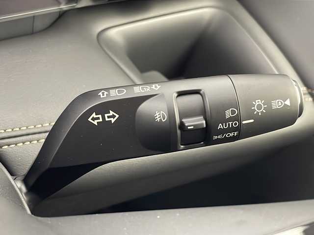 日産 セレナ e－パワー ハイウェイスター V 栃木県 2025(令7)年 0.1千km プリズムホワイト 登録済未使用車/360度セーフティアシスト/12.3型総合型インターフェースディスプレイ/メモリーナビ/フルセグ　AM FM 　Applecarplay  USB　HDMI　Bluetooth/純正11型フリップダウンモニター/両側電動スライドドア【サンシェード】/インテリジェントアラウンドビューモニター/インテリジェントルームミラー/ETC2.0/SOSコール/ナビリンク機能付きプロパイロット/プロパイロット緊急停止支援システム/インテリジェントエマージェンシーブレーキ/前方衝突予測警報/車線逸脱防止支援システム/後側方車両検知警報/ふらつき警報/標識検知機能/衝突回避ステアリングアシスト/車線逸脱警報/後退時車両検知警報/踏み間違い防止アシスト/ワイヤレス充電器/純正前後ドライブレコーダー/革巻きステアリング【スイッチ】/e-pedal/電子パーキング　オートホールド/ドライブモード/プッシュスタート/インテリジェントキー/アダブティブLEDヘッドライト/純正16インチアルミホイール/保証書/取扱説明書/スペアキー