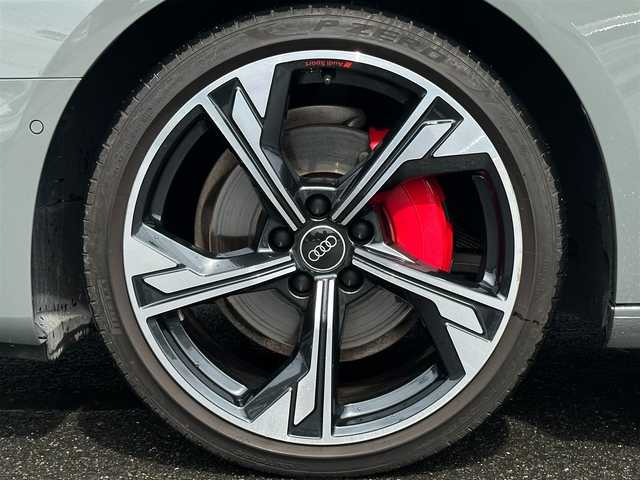 アウディ アウディ Ａ４ アバント ブラックスタイルプラス 福島県 2022(令4)年 1.6万km クワンタムグレー ワンオーナー/150台限定車/バーチャルコックピットプラス/コンフォートパッケージ/・マトリクスLEDヘッドライト/・ヘッドライトウォッシャー/・パークアシスト/・サラウンドビューカメラ/・リヤシートUSBチャージング/ブラックAudi rings&ブラックスタイリングパッケージ/・ブラックAudi rings/・ブラックスタイリングパッケージ/・ルーフレール(ブラック)/S line plusパッケージ/・運転席メモリー機能/・エクステリアミラーメモリー機能/・ランバーサポート 4ウェイ（フロント）/・アーティフィシャルレザー/カラードブレーキキャリパーレッド/アダプティブクルーズコントロール/アウディサイドアシスト/アクティブレーンアシスト/ハーフレザーシート(ブラック)/全席シートヒーター/前席パワーシート/パワーバックドア/純正メモリナビ(BT/USB)/AppleCarPlay/360°カメラ/純正19AW/ETC2.0/LEDオートライト/オートハイビーム